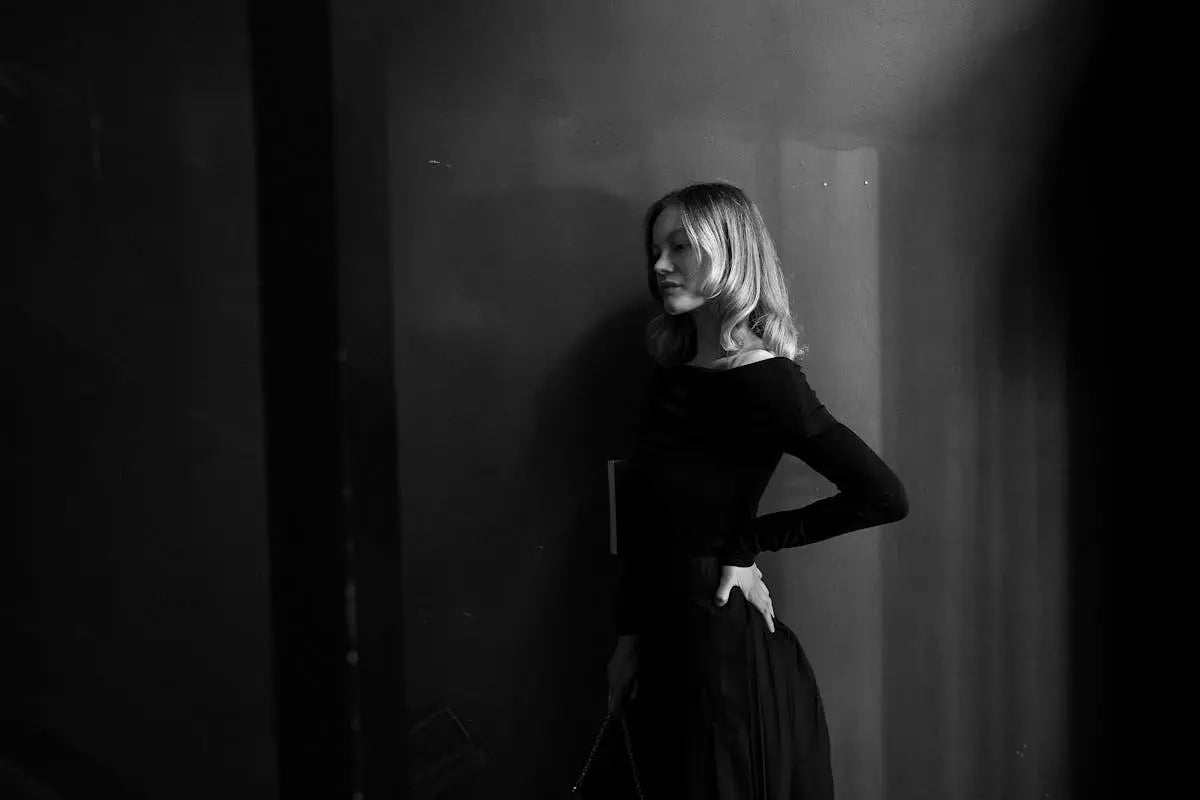 10 Elegant Essentials Every Wardrobe Needs - Lorenza Alessandra