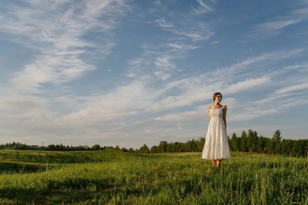 The Evolution of Maxi Dresses: Embracing Timeless Elegance in Fashion - Lorenza Alessandra