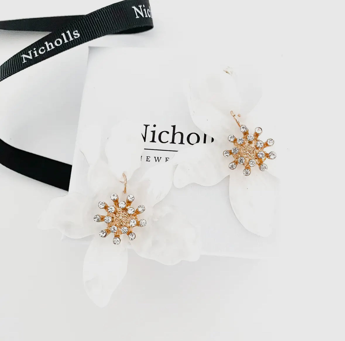 Romantic White Flower Earrings