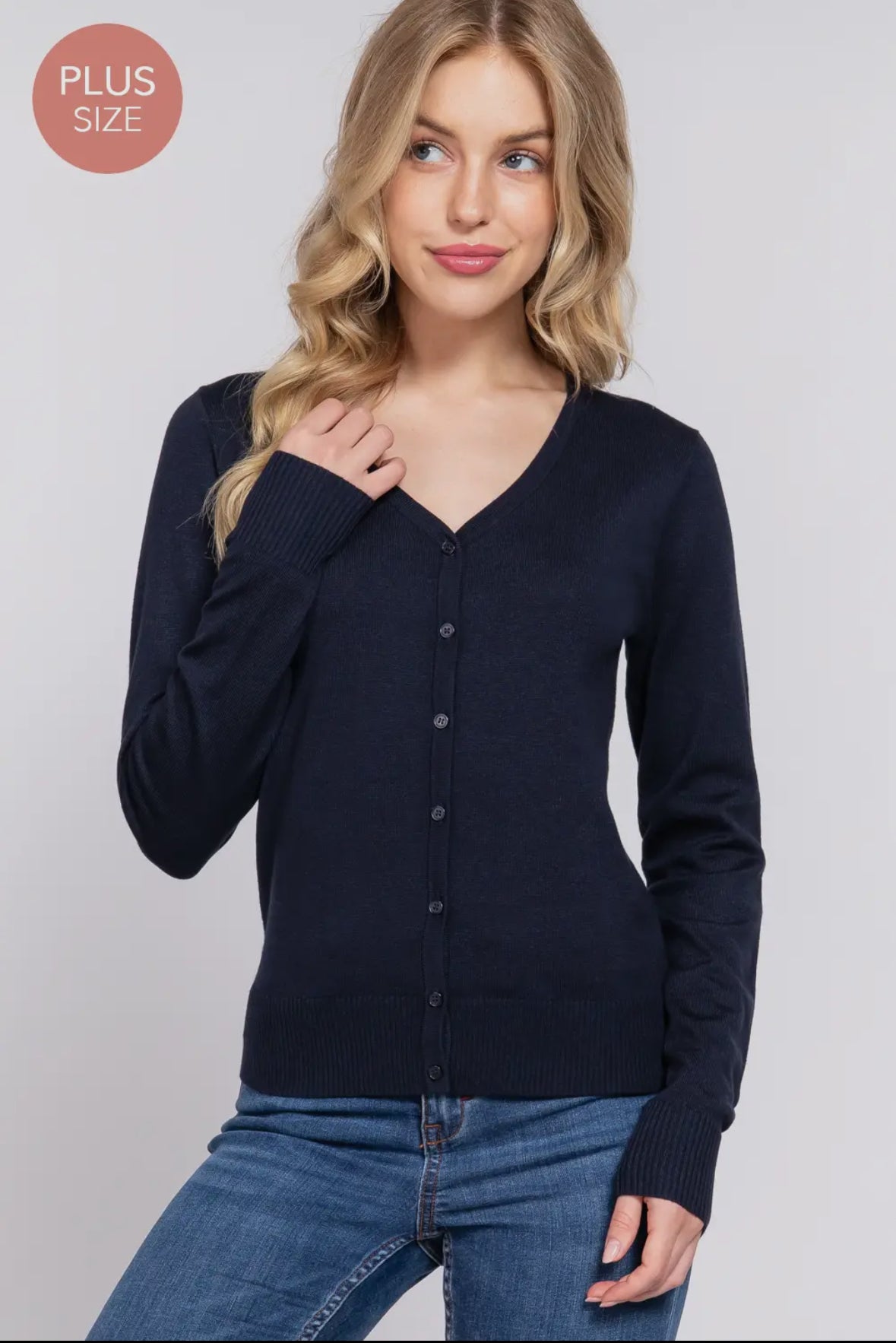The Valentina Cardigan - Curvy