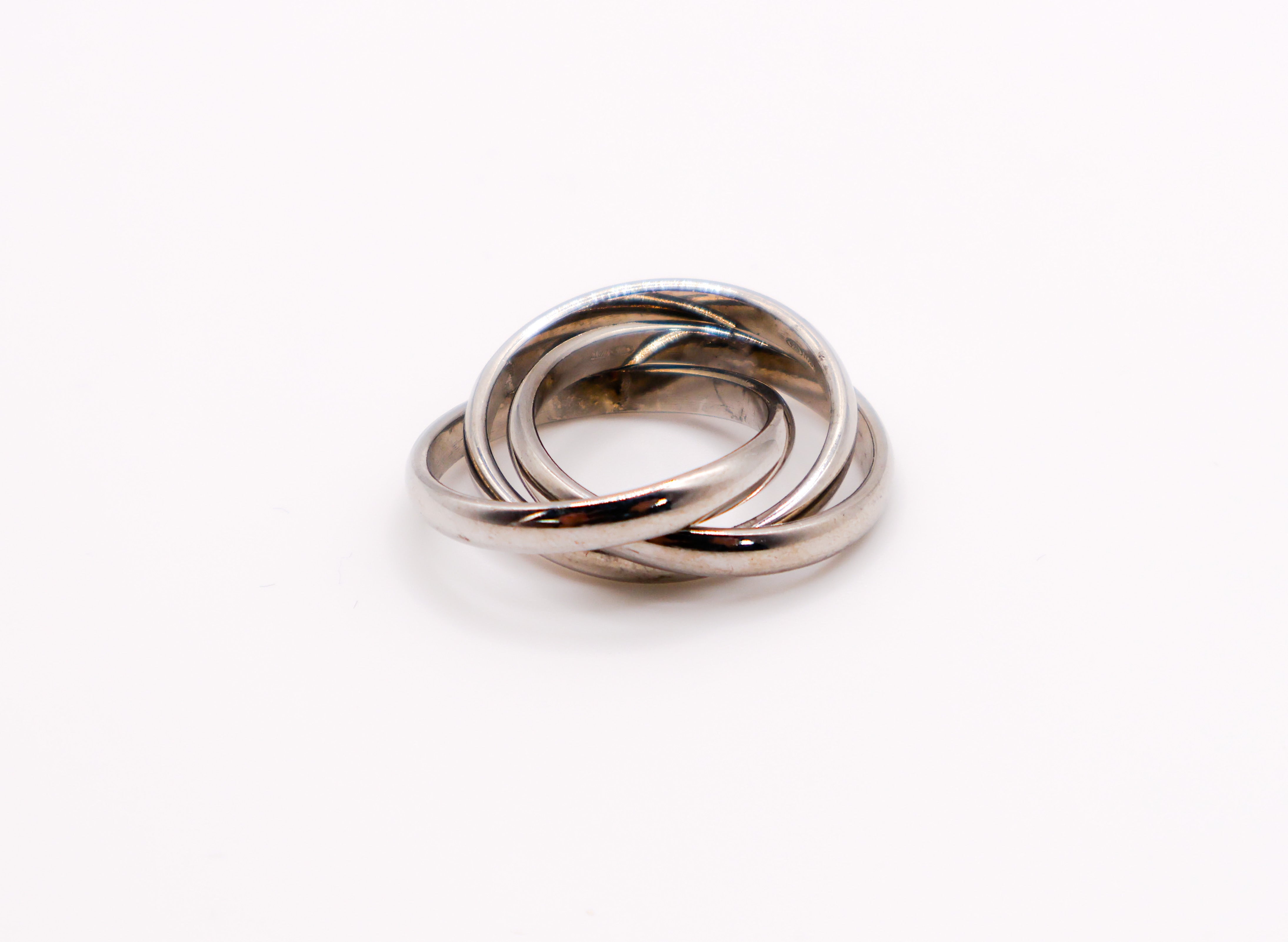 Trinity Silver Linked Ring Set - Elegance Redefined