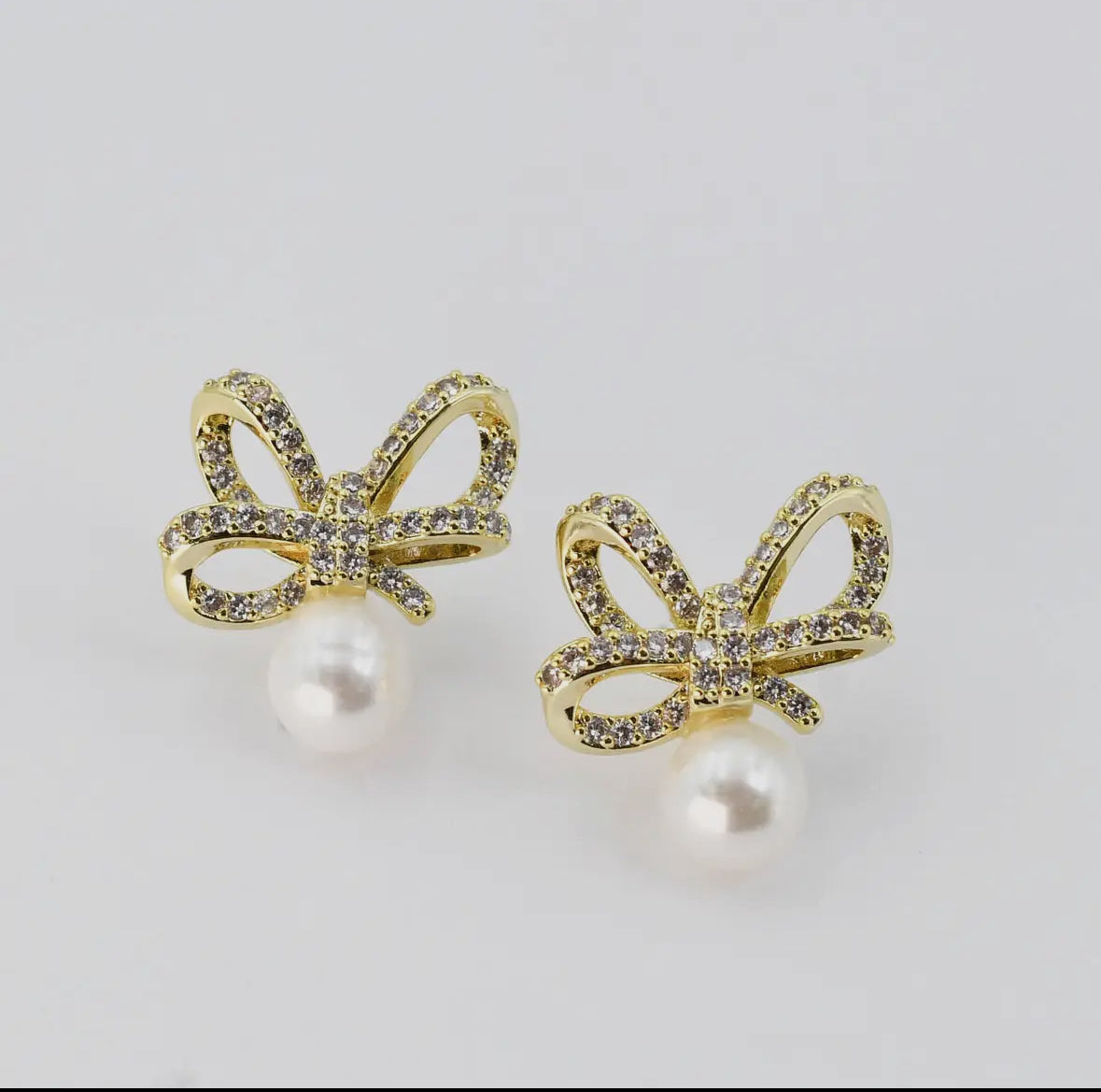 Crystal Ribbon Pearl Gold Earrings