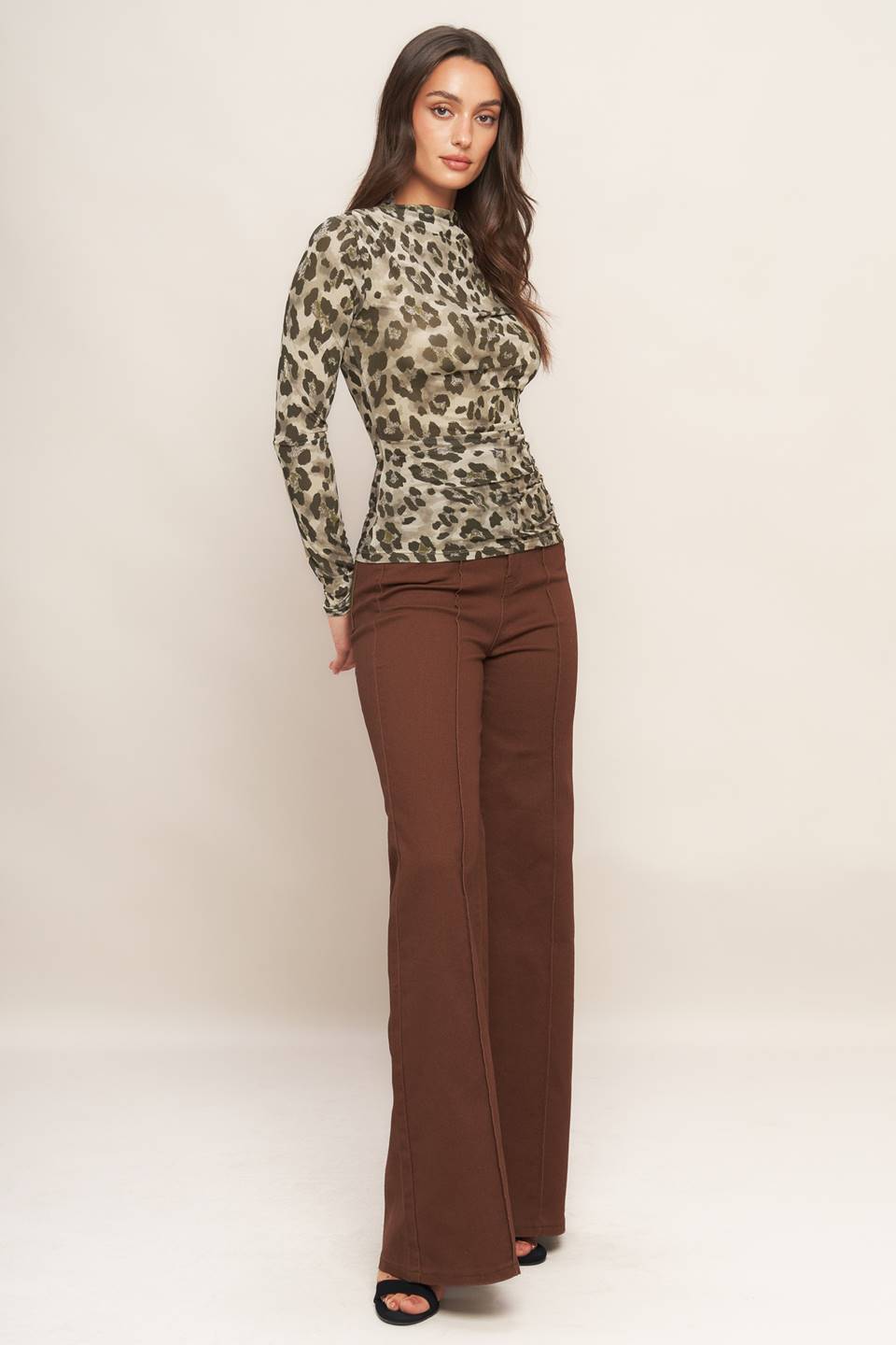 LUXE TRACE TAUPE BLACK WOVEN TOP