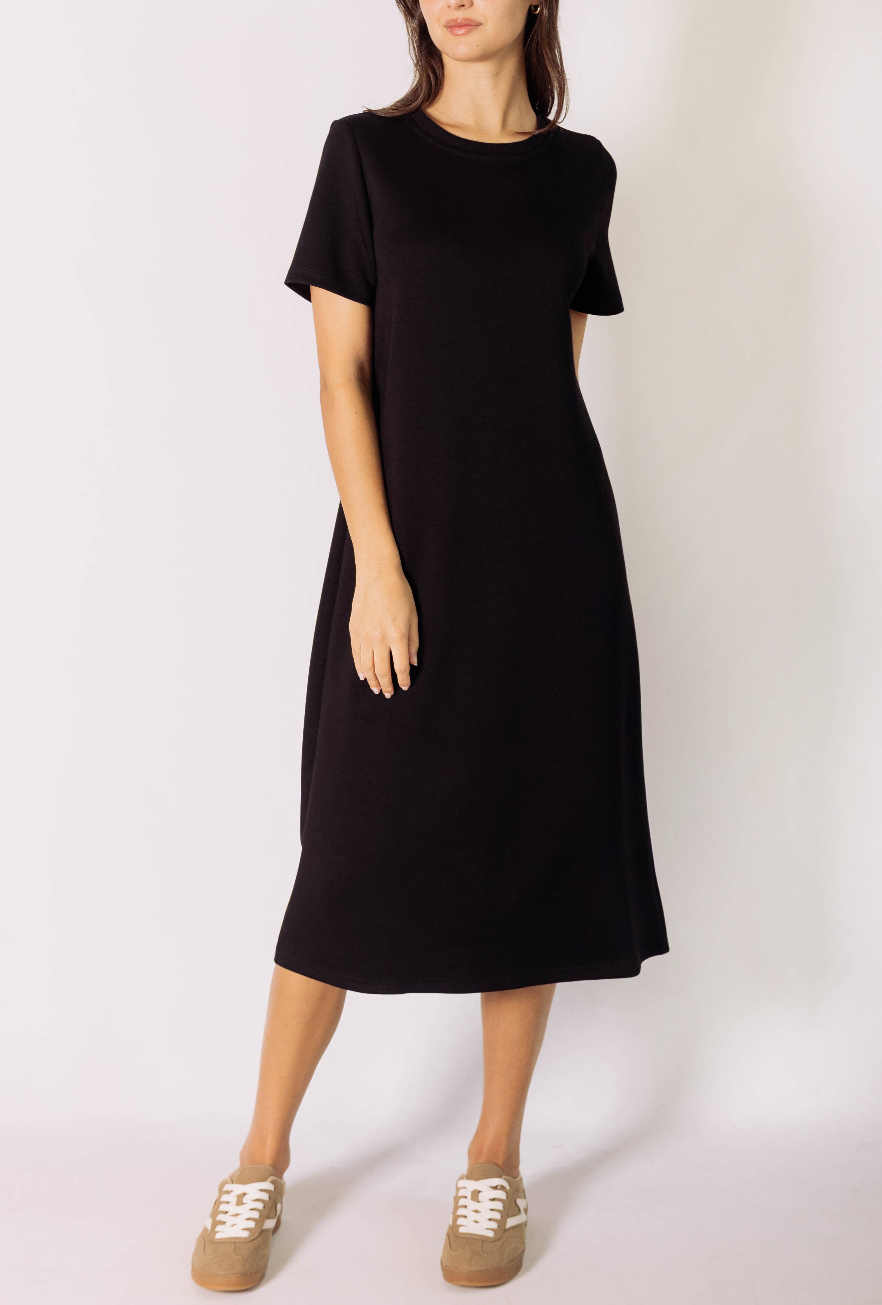 The Comfort Luxe Midi Dress (Black)