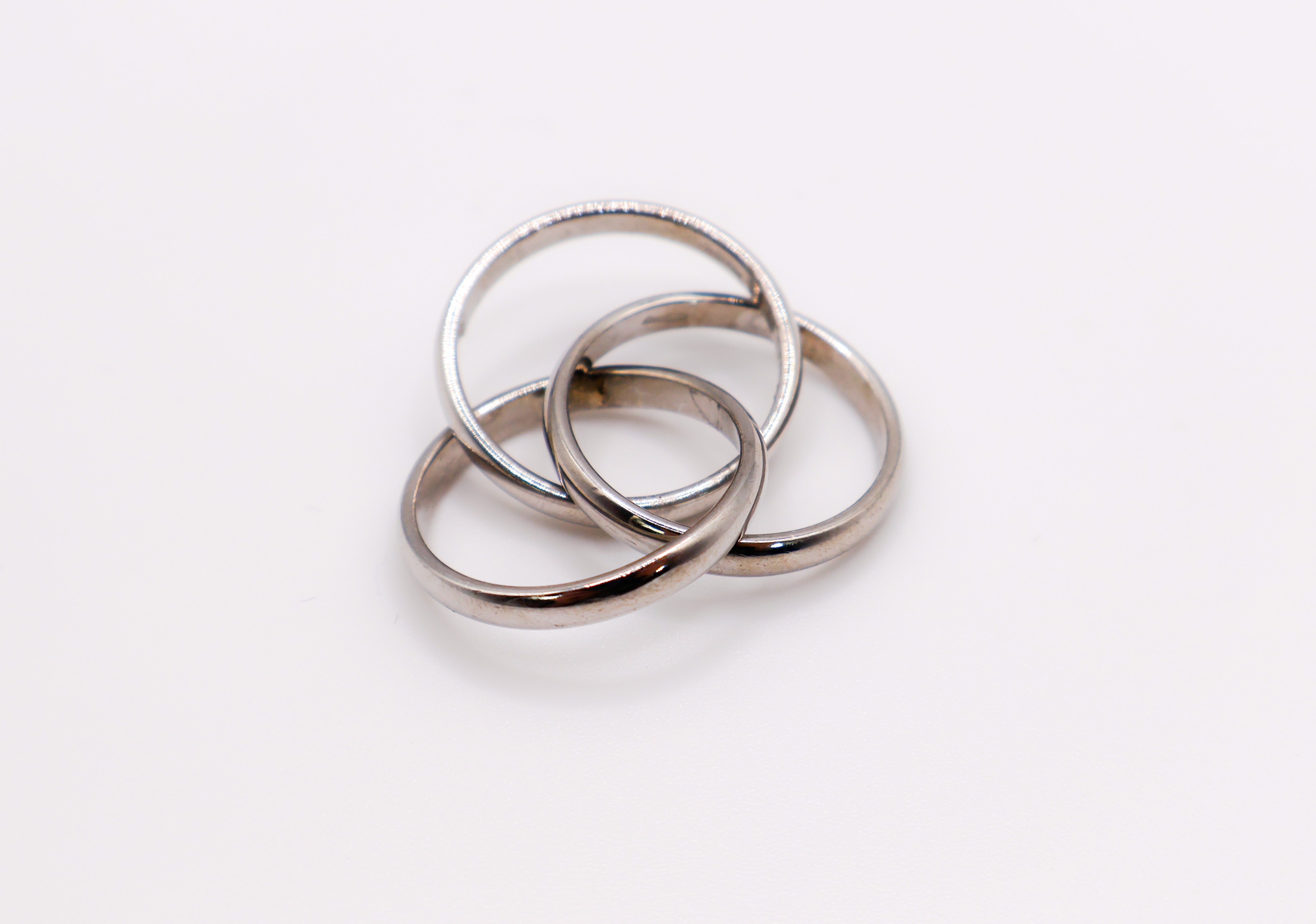 Trinity Silver Linked Ring Set - Elegance Redefined