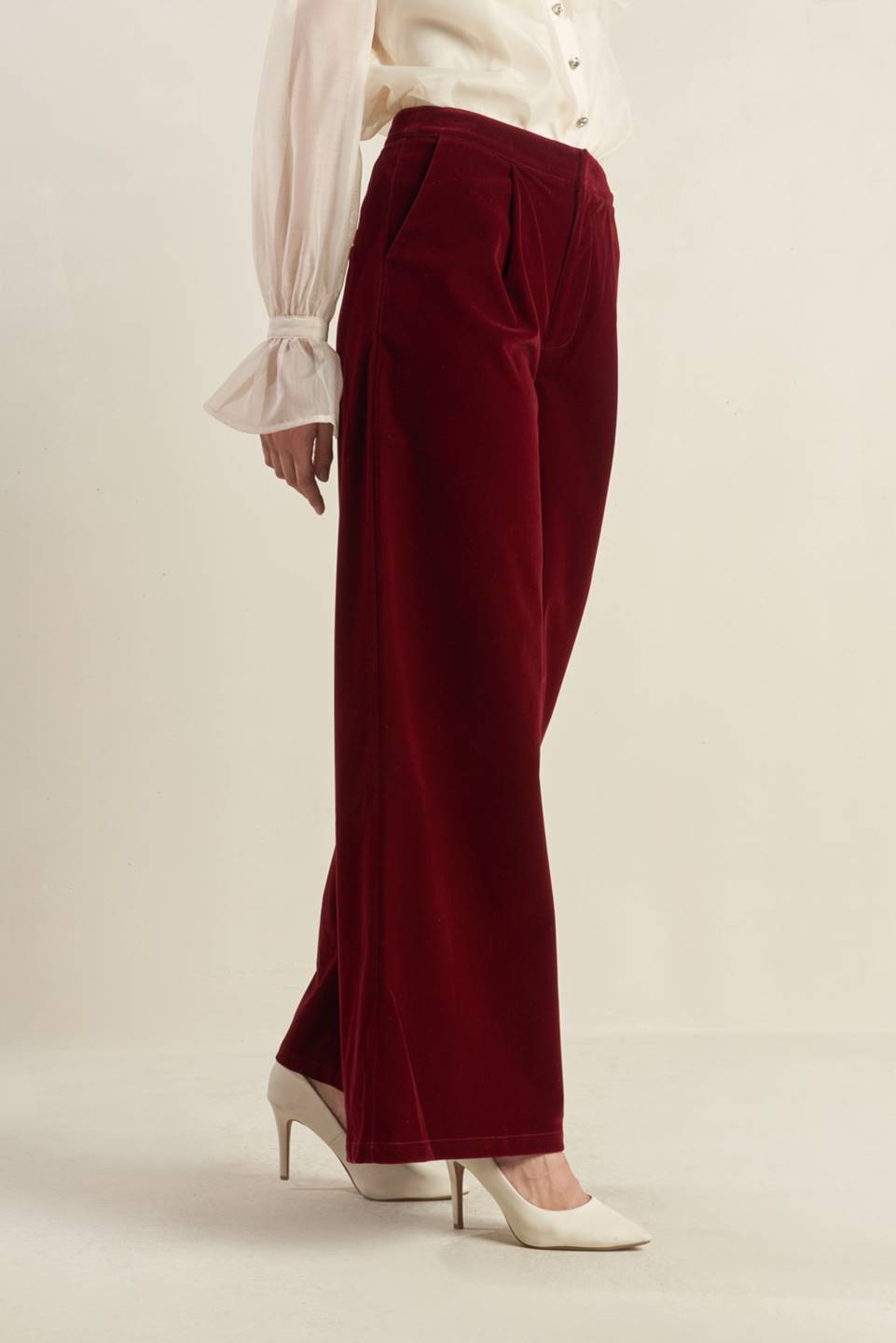 COY CHARM VELVET PANTS