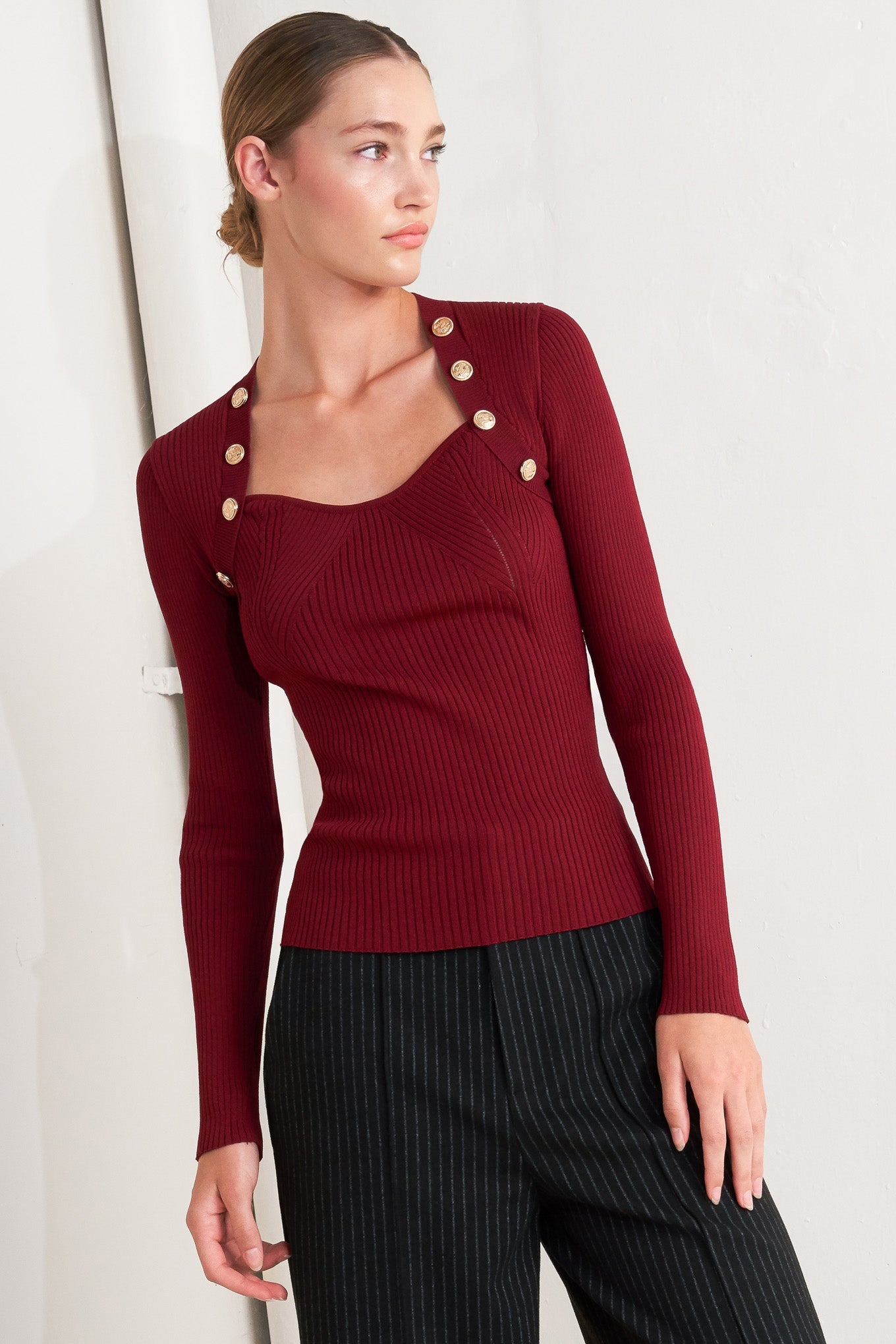 MODERN HERO BURGUNDY SWEATER KNIT TOP