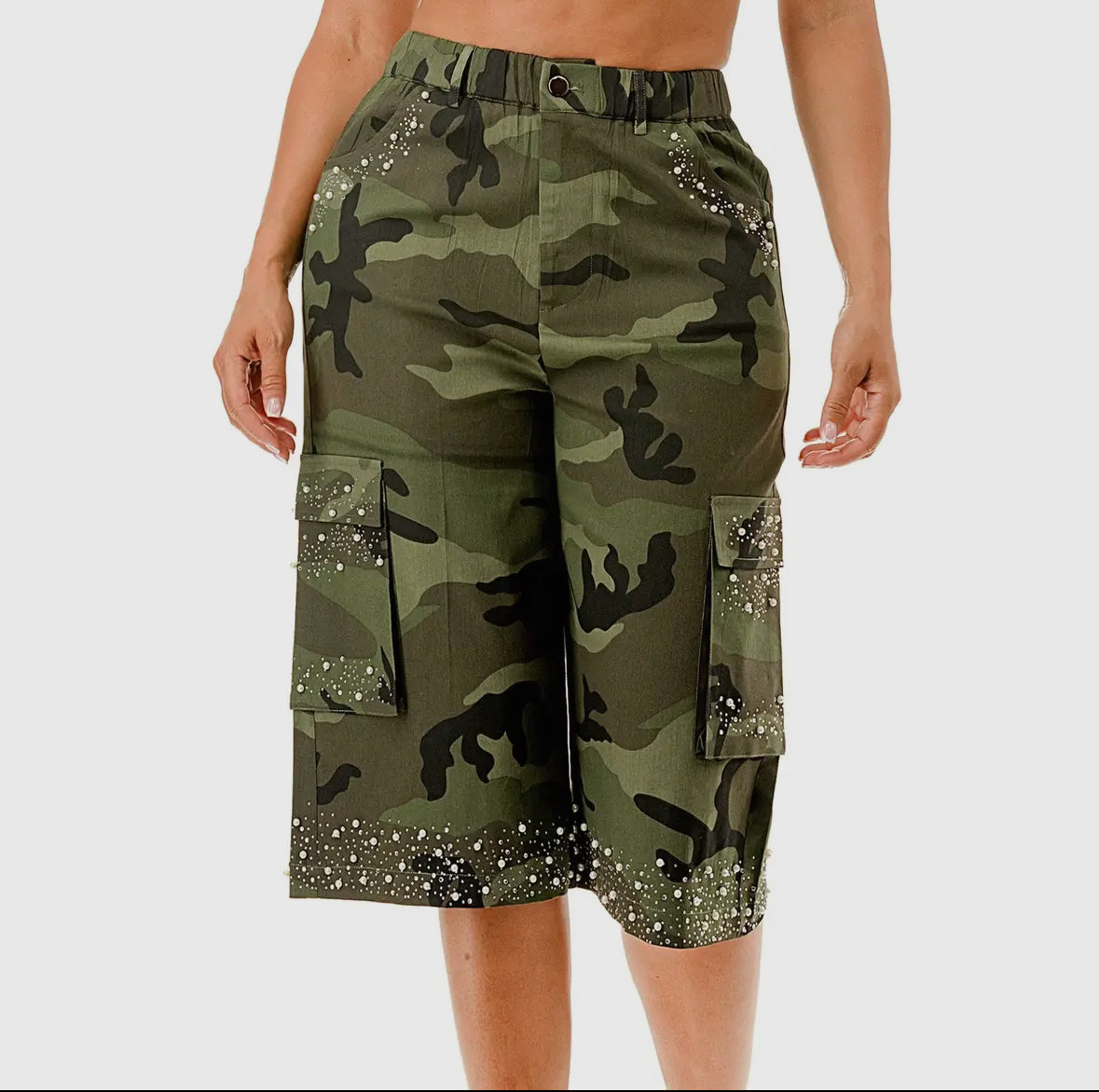 Curvy Pearl Embellished Camo Cargo Short