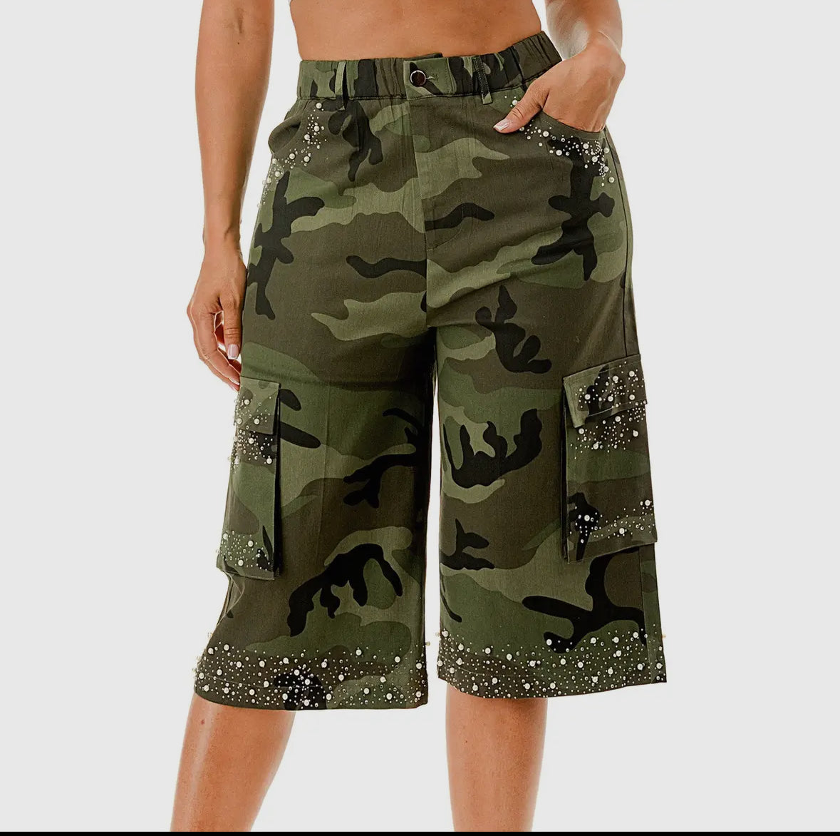 Curvy Pearl Embellished Camo Cargo Short