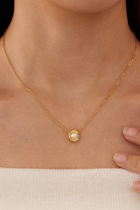 The Maris Pearl Necklace